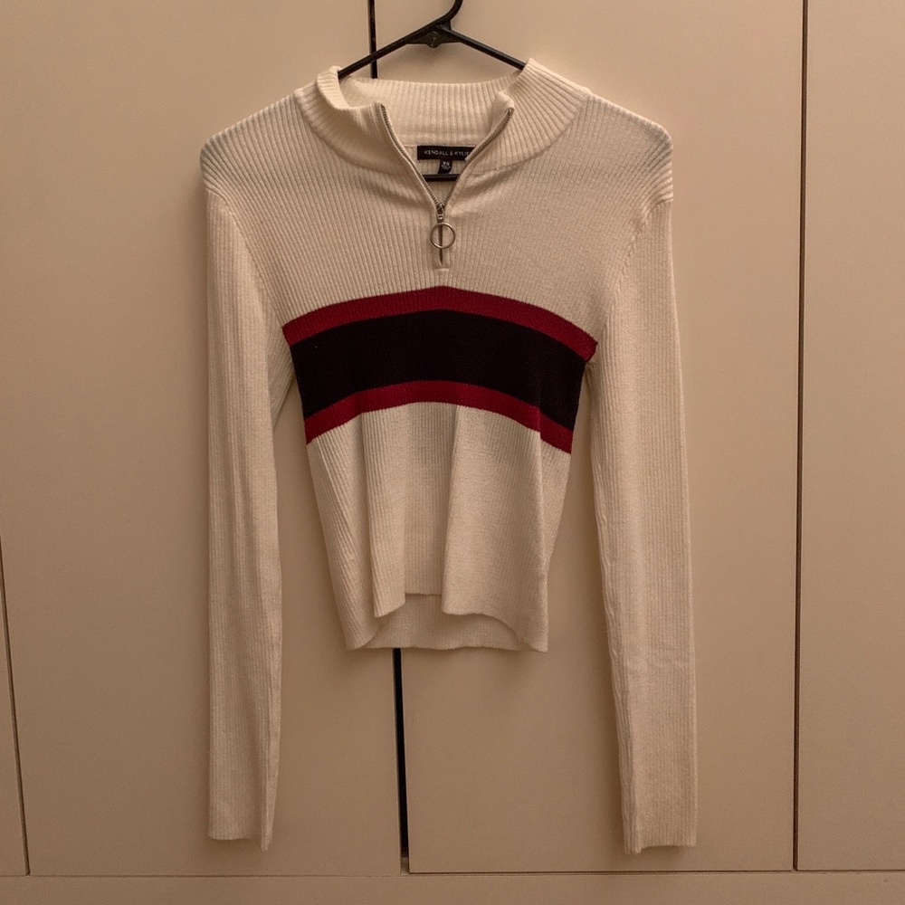 Quarter-zip Kendall & Kylie sweater